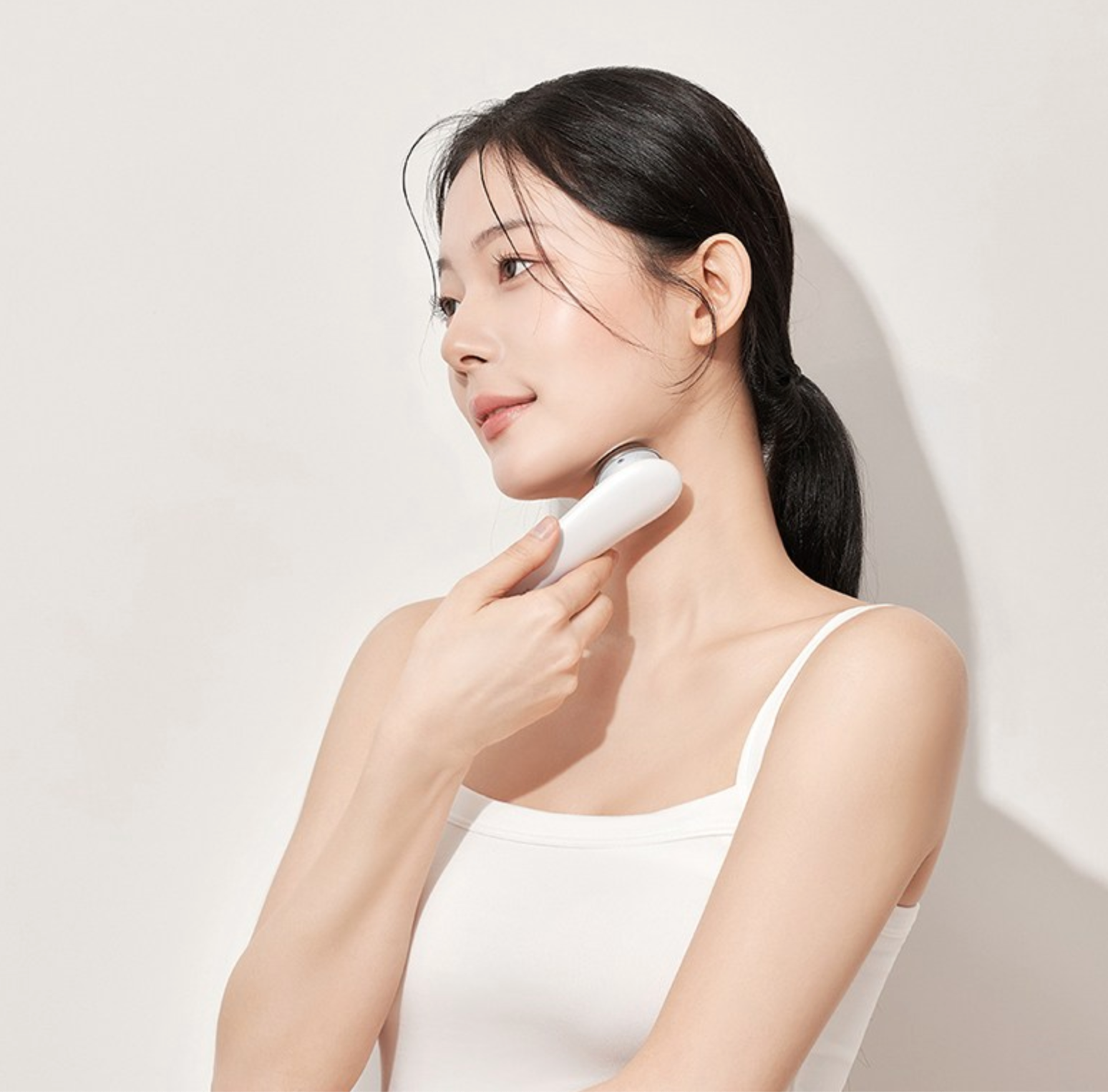 Dwell Galvanic Face Massager NGV-2001